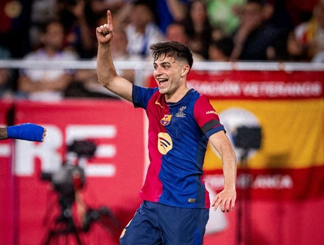 意甲-国米3-1恩波利少赛1轮距榜首3分 劳塔罗世界波邓弗里斯建功